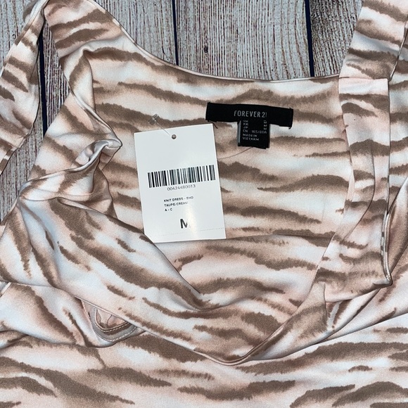 🌸 Clearance! 🌸 Animal Print Body-con Mini Dress Size M - Picture 8 of 9